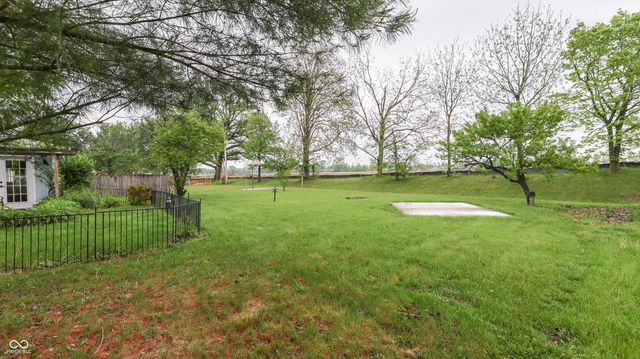 391 S Baldwin Street, Bargersville, IN 46106