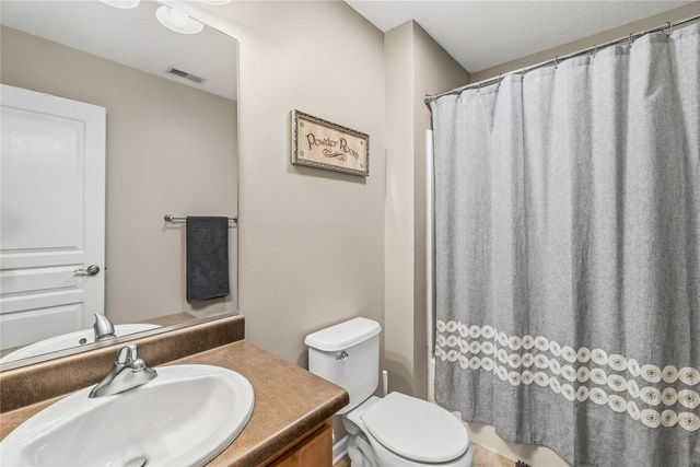 6572 NE 9th Court, Des Moines, IA 50313