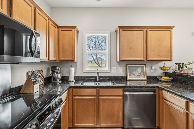 6572 NE 9th Court, Des Moines, IA 50313