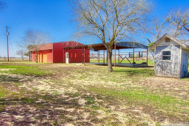 12157 FM 775, La Vernia, TX 78121