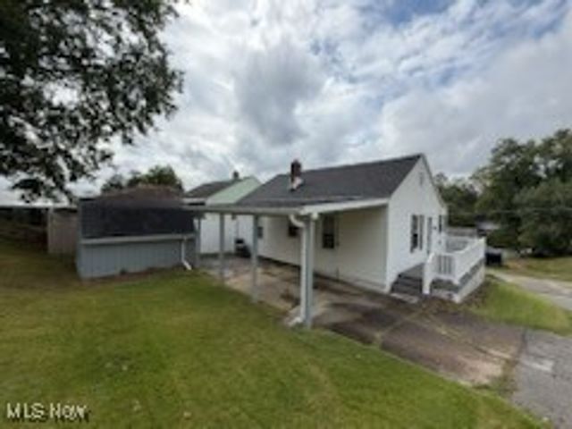 2504 New York Avenue, Parkersburg, WV 26101