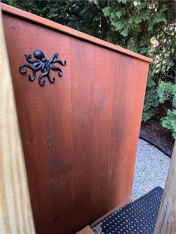 12 Mautucket Road, South Kingstown, RI 02879