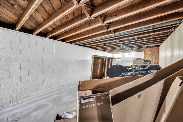 11301 Aaron Drive, Parma, OH 44130