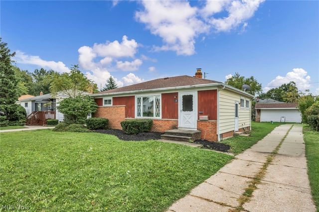 11301 Aaron Drive, Parma, OH 44130