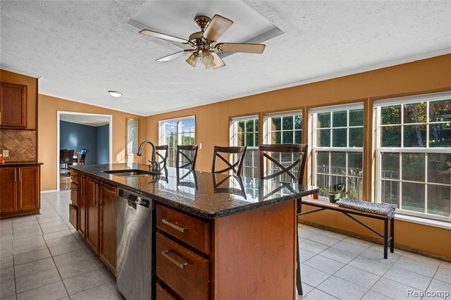 8460 Fish Lake Road Road, Holly, MI 48442