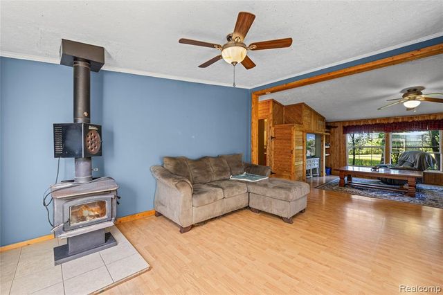 8460 Fish Lake Road Road, Holly, MI 48442