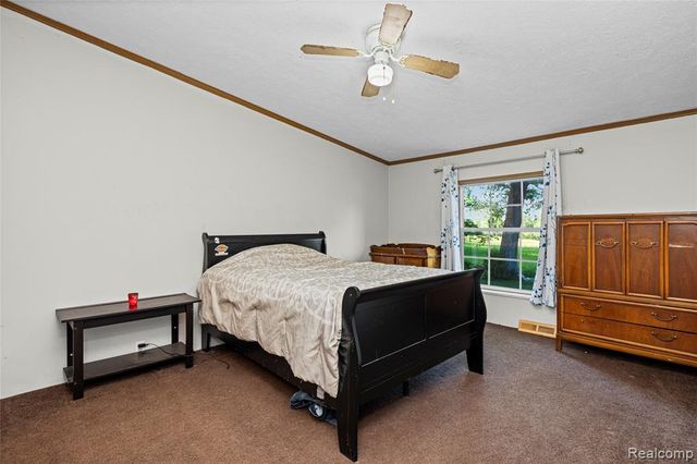 8460 Fish Lake Road Road, Holly, MI 48442