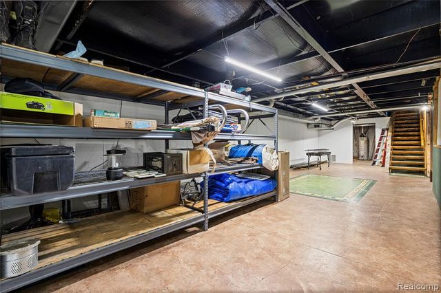 8460 Fish Lake Road Road, Holly, MI 48442