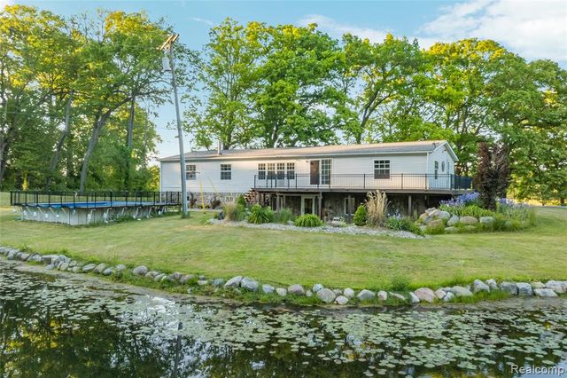 8460 Fish Lake Road Road, Holly, MI 48442