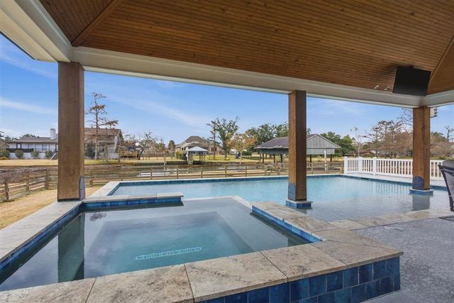 3829 Burgoyne Drive, Lake Charles, LA 70605