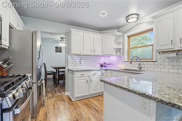 6218 Mckenzie Drive, Flint, MI 48507