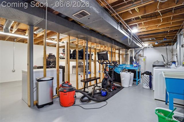 6218 Mckenzie Drive, Flint, MI 48507