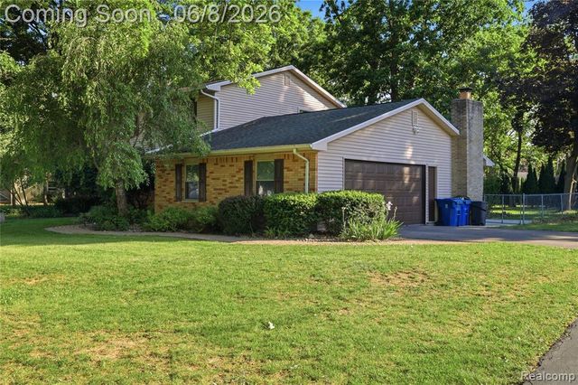 6218 Mckenzie Drive, Flint, MI 48507