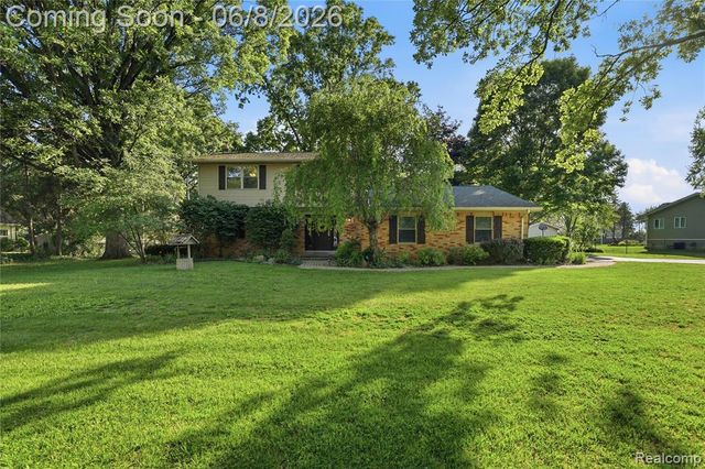 6218 Mckenzie Drive, Flint, MI 48507