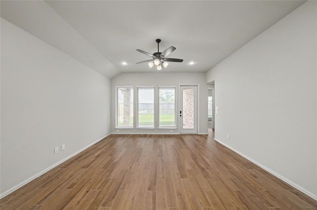 31527 Splitting Willow Way, Fulshear, TX 77441