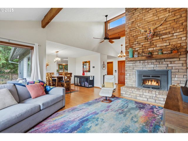 21645 Ne MCCORMICK HILL Rd, Hillsboro, OR 97123