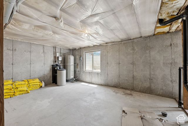 1884 E SHEPARD LN, Lake Point, UT 84074