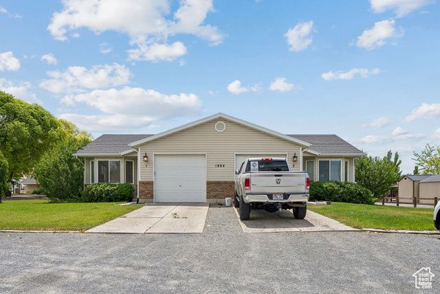 1884 E SHEPARD LN, Lake Point, UT 84074