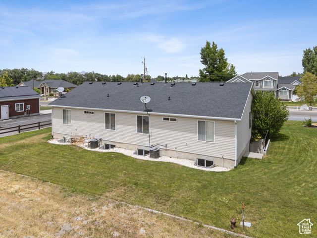 1884 E SHEPARD LN, Lake Point, UT 84074