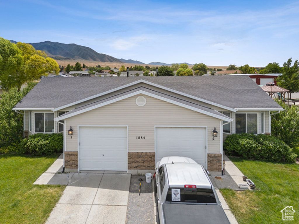 1884 E SHEPARD LN, Lake Point, UT 84074