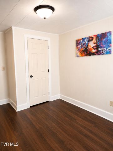 11985 Tazewell Road, Coeburn, VA 24230