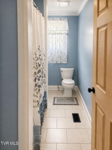11985 Tazewell Road, Coeburn, VA 24230
