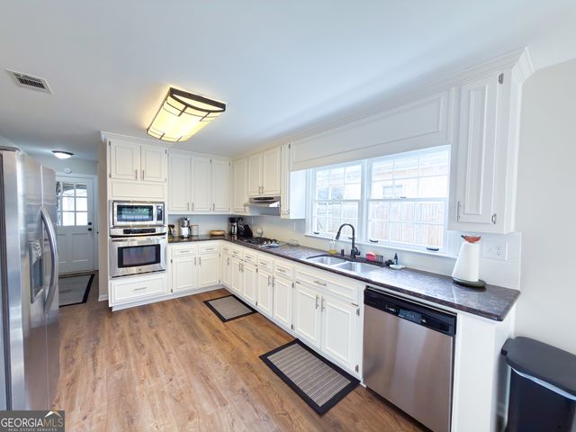 958 Bridgegate Drive NE, Marietta, GA 30068