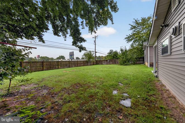 1127 GREENTREE RD, Newark, DE 19713
