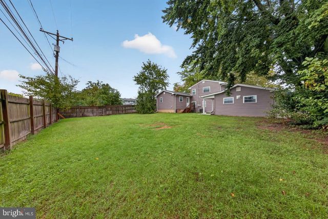 1127 GREENTREE RD, Newark, DE 19713