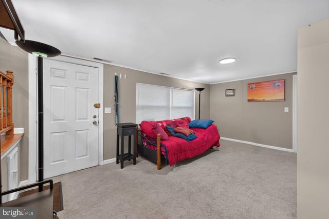 1127 GREENTREE RD, Newark, DE 19713