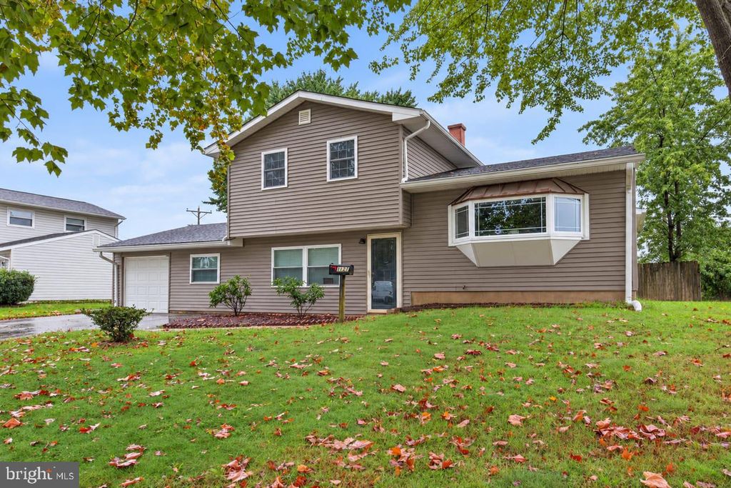1127 GREENTREE RD, Newark, DE 19713