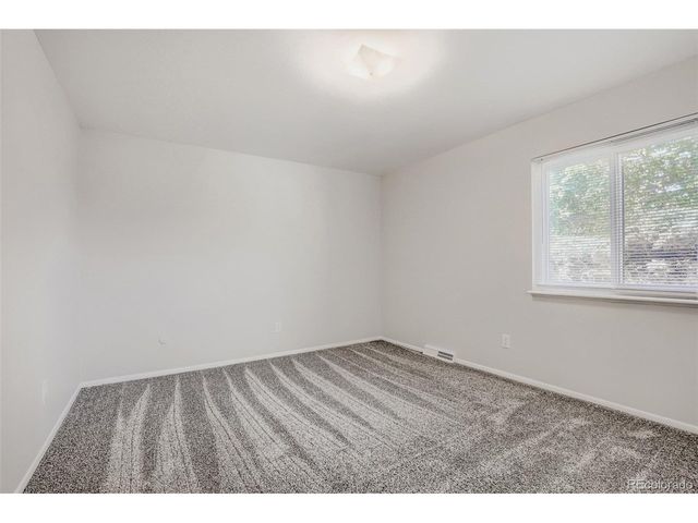 1182 Nucla St, Aurora, CO 80011