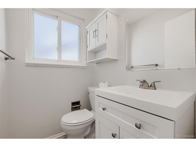 1182 Nucla St, Aurora, CO 80011
