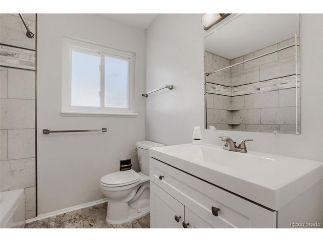 1182 Nucla St, Aurora, CO 80011
