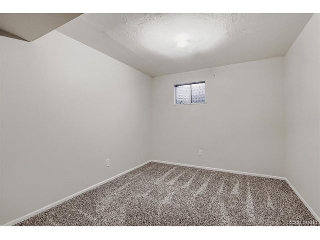 1182 Nucla St, Aurora, CO 80011