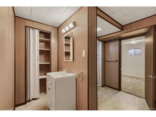 1182 Nucla St, Aurora, CO 80011