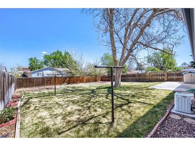 1182 Nucla St, Aurora, CO 80011