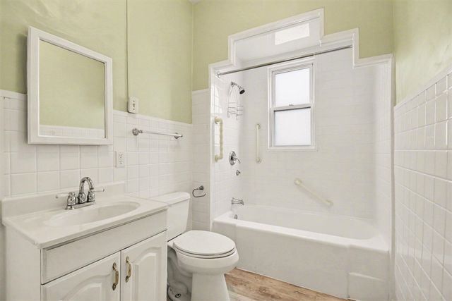 4 Elmwood Street, Grand Rapids, MI 49505