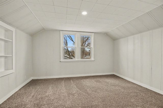 4 Elmwood Street, Grand Rapids, MI 49505