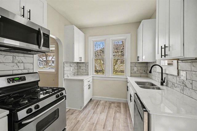 4 Elmwood Street, Grand Rapids, MI 49505