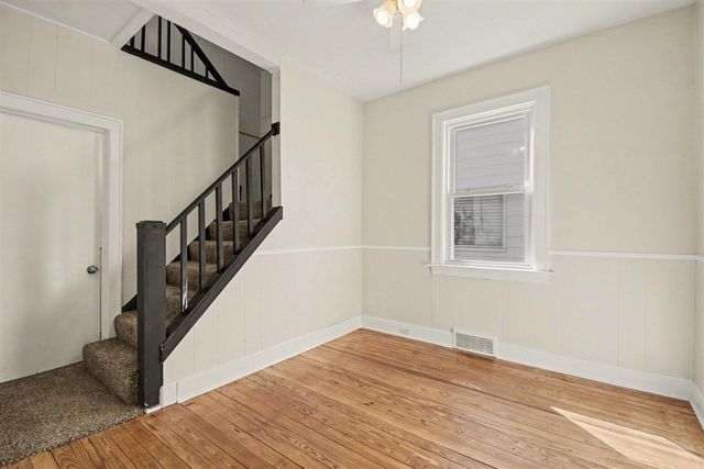 4 Elmwood Street, Grand Rapids, MI 49505