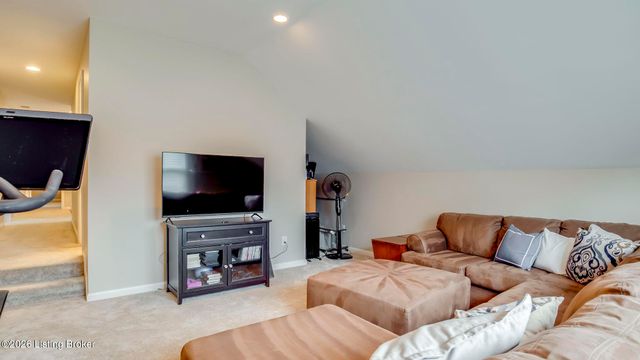 10525 Championship Ct, Prospect, KY 40059
