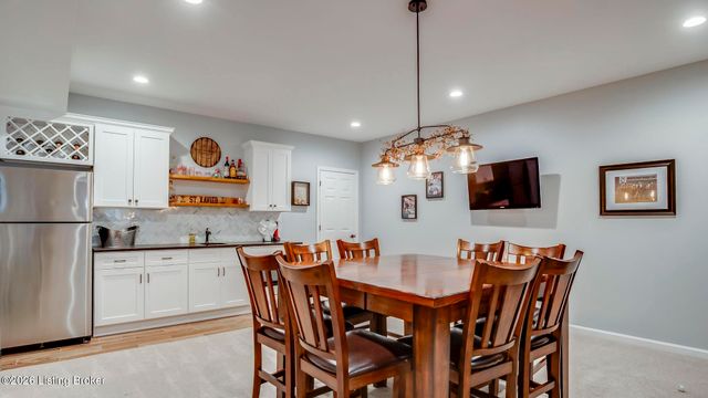 10525 Championship Ct, Prospect, KY 40059