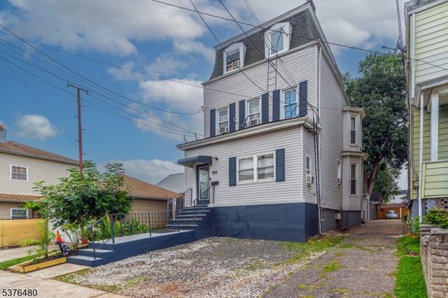 353 Fay Ave, Elizabeth City, NJ 07202