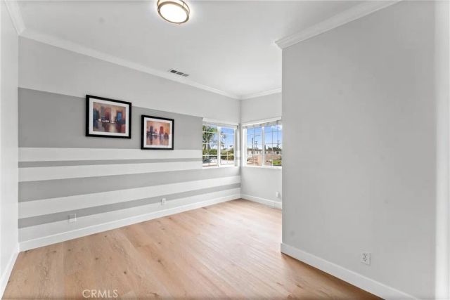 1960 Chariton Street, Los Angeles, CA 90034