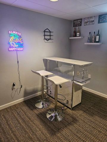 2612 Grandview Avenue, Des Moines, IA 50317