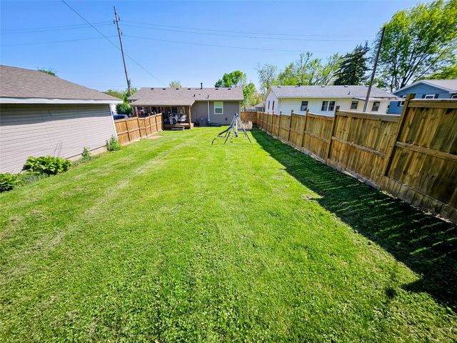 2612 Grandview Avenue, Des Moines, IA 50317