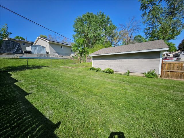 2612 Grandview Avenue, Des Moines, IA 50317