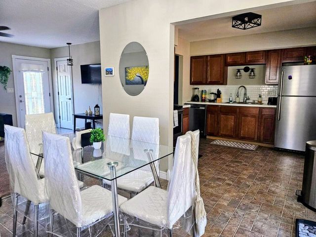 2612 Grandview Avenue, Des Moines, IA 50317