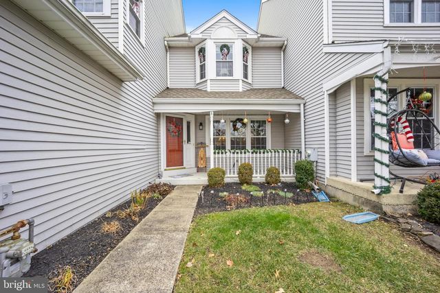 140 FILLY DR, North Wales, PA 19454